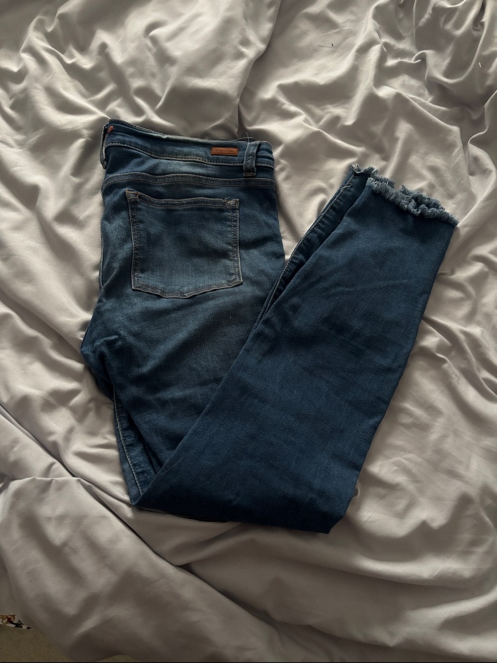 Sneak Peek Dark Blue Frayed Hem Ankle Jeans